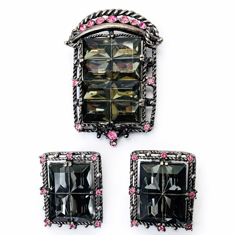 VINTAGE SARAH COVENTRY MIDNIGHT MAGIC BAROQUE GOTH PENDANT/BROOCH CLIP EARRINGS